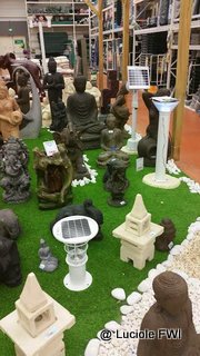 Stands lampes solaires Luciole FWI chez Mr Bricolage Guadeloupe Stands lampes solaires Luciole FWI chez Mr Bricolage Guadeloupe
